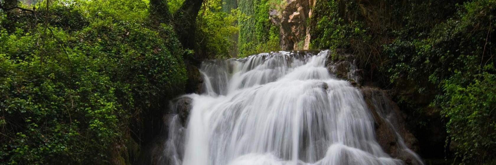 dormir barato cerca del monasterio de piedra