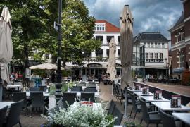 Hotel et le Cafe de Paris