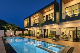 Hillside Hamlet Hotel