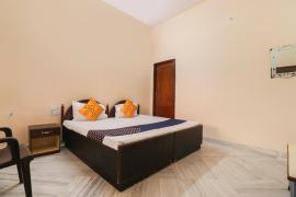 SPOT ON 62045 Mukund Vatika