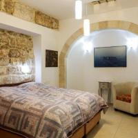 Overlooks the Kotel (Western Wall)