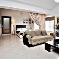 Akron Theasis Suite