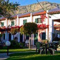 Romalea's cottages