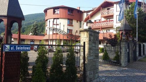 Adriano Spa