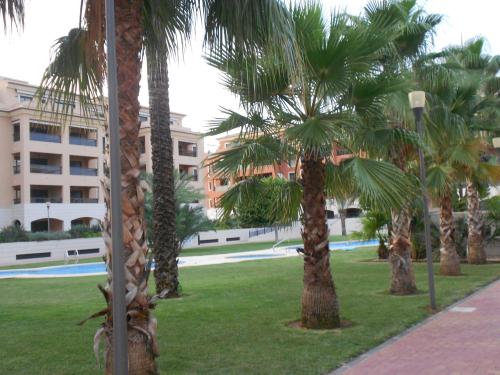 Les Marinas