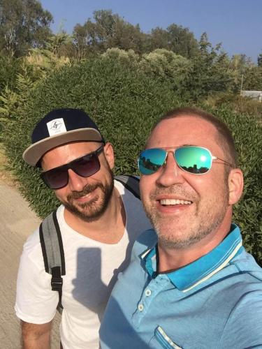 VIKTOR&JF