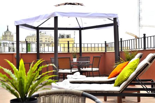 New Point Gran Via Apartments