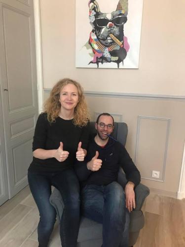 Cyrille et Caroline, propriétaires du gite