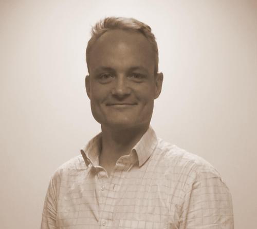 Robin Eyre