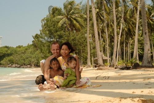 Ayu Family