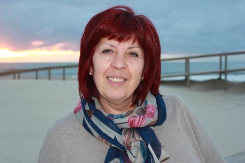 A gerência : Laura Santos