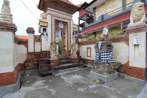 Putu Wijaksana