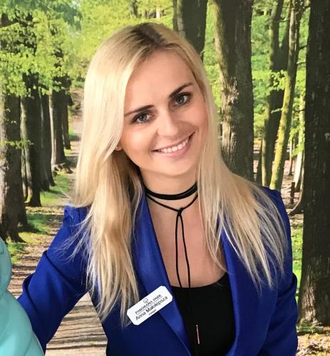 Anna - manager