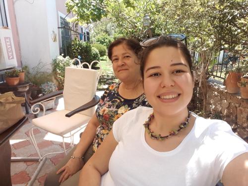 Gülser & Eliz