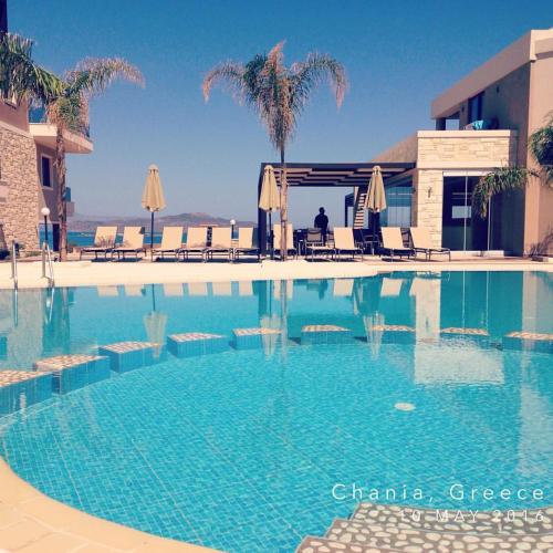Golden Bay Hotel