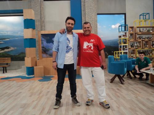Αναστασιος Νικολόπουλος ιδιοκτήτης του ξενώνα στο μενουμε Ελλάδα.